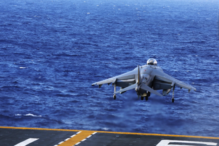 AV-8B landing (1)